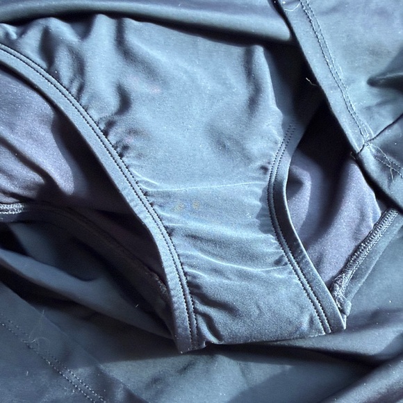 NWT Lands' End Black and White Women's Swim Dress One Piece. Size XL / 18 - Picture 9 of 10